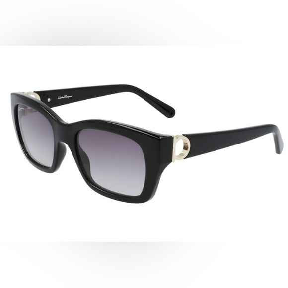 Salvatore Ferragamo Women’s Black Rectangular Sunglasses SF1012S NEW!!!! 🖤🕶️ - Picture 1 of 15